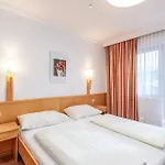 Reisslerhof & - By Mynests Apartament