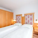 Reisslerhof & - By Mynests غوربمينغ