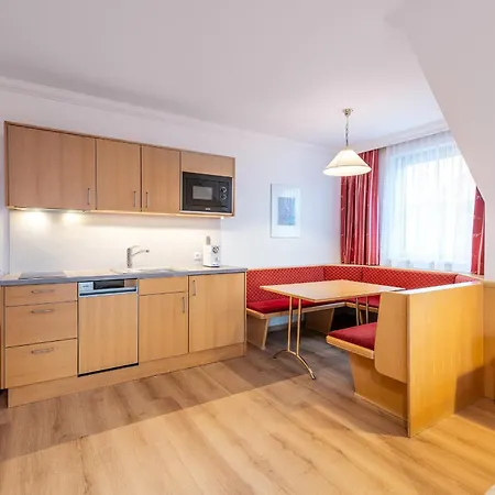 Reisslerhof - By Mynests Apartment