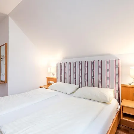 Reisslerhof - By Mynests Apartment *